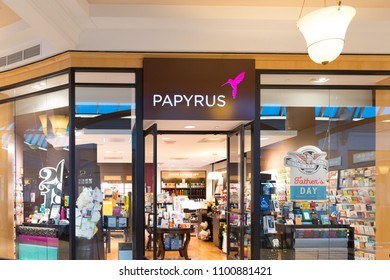 Philadelphia, Pennsylvania, May 21 2018: Greeting Cards, Gift Wrap & Stationery Store | PAPYRUS Store Front