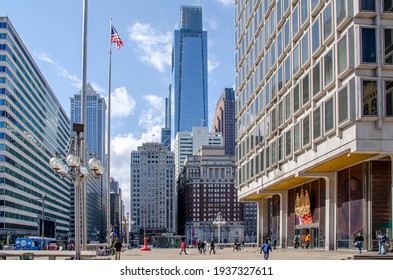 Philadelphia, Pennsylvania, USA February 28, 2020. Town Street During Rush Hour Spring Time With People Walking, Trucks And Cars.