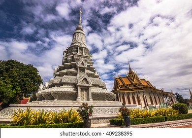 Phnom Penh Royal Palace Stupa, Cambodia