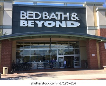 PHOENIX, ARIZONA, JULY 4, 2017: Bed Bath And Beyond Store