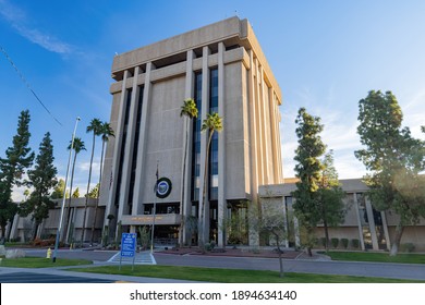 Phoneix, JAN 3, 2021 - Exterior View Of The Famous State Capitol Executive Tower, West Wing