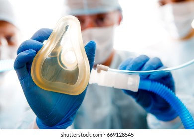 Photo of anesthesiologist with mask