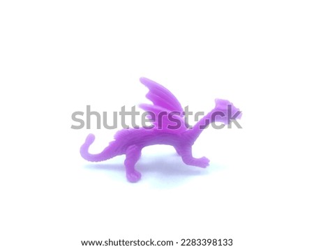 photo a dragon purple toy
