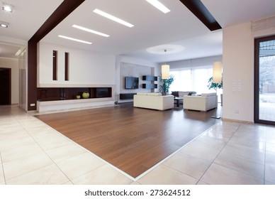 Photo of enormous house with spacious bright living room