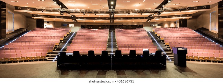 Stage Desk Photos 10 774 Stage Stock Image Results Shutterstock
