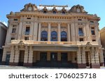 Photo of the facade of the Pedro II theater located in the city of Ribeirão Preto, Brazil.