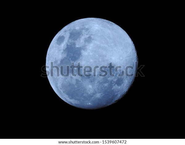 photo of full moon\
phase