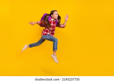 Foto una adorable estudiante