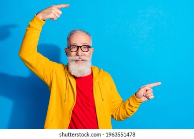 42,788 Pointing old man Images, Stock Photos & Vectors | Shutterstock