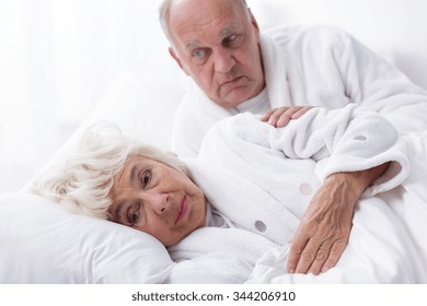 5,385 Happy senior couple bed Images, Stock Photos & Vectors | Shutterstock