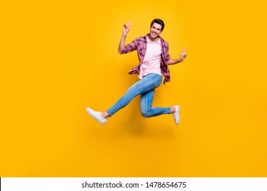 12,787 Peace sign guy Images, Stock Photos & Vectors | Shutterstock