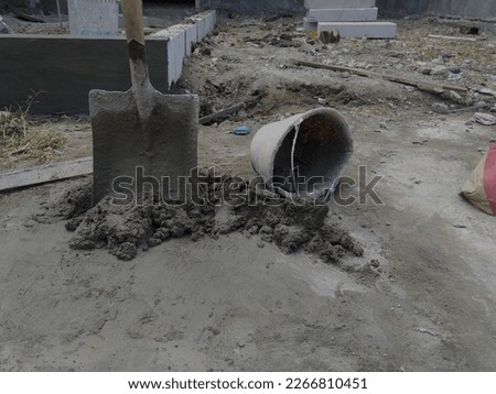 photo of a mixture of cement and sand that is used as a basic material for making buildings