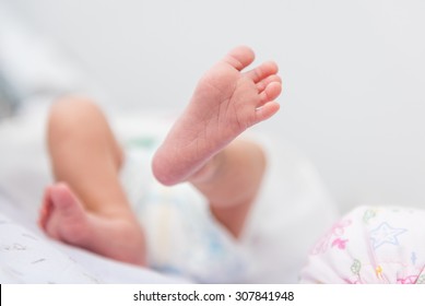 Photo Of Newborn Baby Feet 