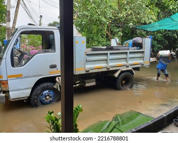 Photo News The Flooding In Thailand 06-10-2022 Time 15:35 Is Partly Because It Has Been Influenced By The 