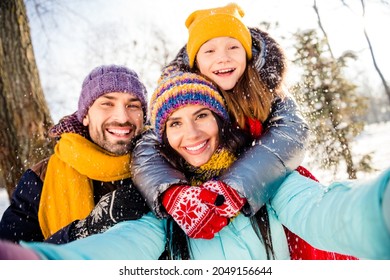 Photo Of Nice Lovely Family Do Selfie Hug Wear Winter Cloth Outside Walk In Park