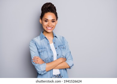 Photo Portrait Of African American Woman Smiling With Folded Arms Isolated On Clear Grey Colored Background With Blank Space