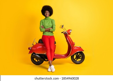 164 African american delivery motorcycle Images, Stock Photos & Vectors ...