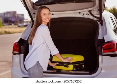 21 Airport Driver Putting Bag Images, Stock Photos & Vectors | Shutterstock