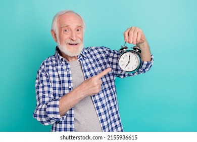 Photo Of Retired Pensioner In Plaid Shirt Remind You Not To Miss Appointment Isolated On Turquoise Color Background