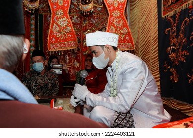 Photo Shoot For Instagram Portfolio, Wedding Reception During The Covid Period Mr. Julian And Mrs. Yosi In Lampung With The Concept Of Padang And Lampung Customs Running Smoothly 29 August 2021