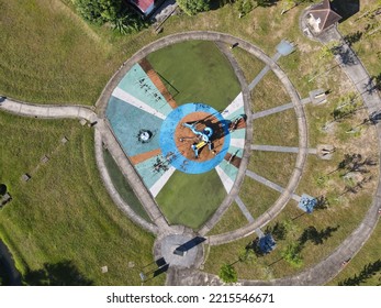 The Photo Showing An Aerial View Of Outstanding Natural Beauty And Excellent Recreation Facilities At The Community Garden Park Of Bintulu, Malaysia, Southeast Asia.