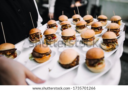 photo of small burgers in a wedding