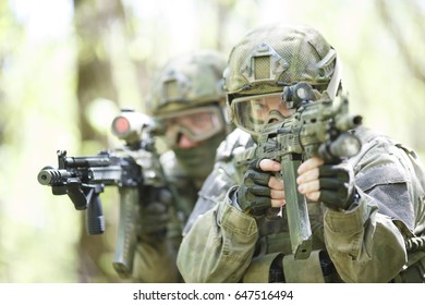 Photo Soldiers Submachinegun Stock Photo 647516494 | Shutterstock