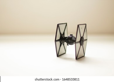 
					photo with starwars ship 
					with white background 