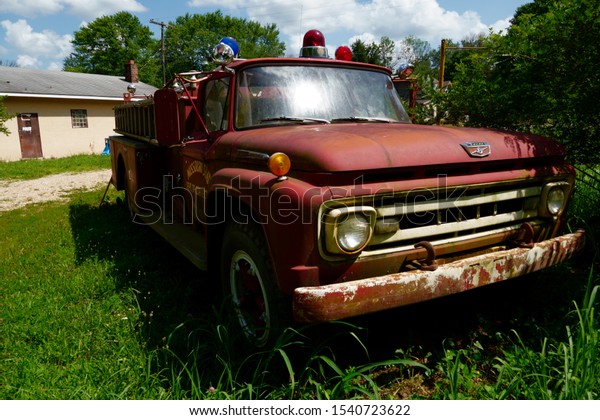Photo taken July 19, 2019 in Rolla\
Missouri USA. This is an old Ford F700 abandoned on Route\
66.