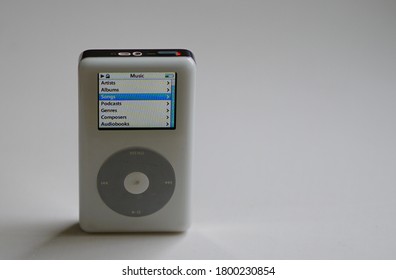 Photo Taken On October 21, 2020 In São Paulo - SP, Brazil. Details Of The First Apple IPod Launched In 2001. Copy Space. Selective Focus.                               