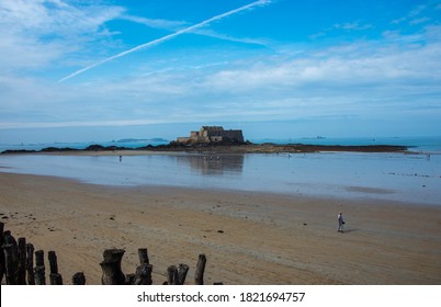 Photo Taken On September 20, 2020 In Saint Malo, Brittany, France. This Is The Fort National On The Outskirts Of Saint Malo. Sébastien Le Prestre De Vauban Was The Architect Of This Monument.