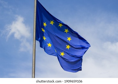 photo was taken in Rome and it shows the flag of european union