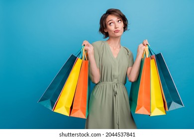 57 Suspicious Shopper Images, Stock Photos & Vectors | Shutterstock