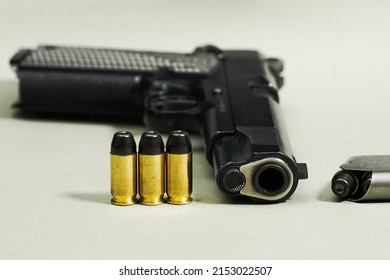 435 Colt 1911 pistol Stock Photos, Images & Photography | Shutterstock