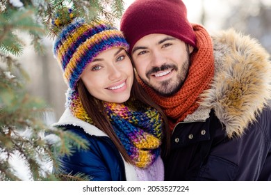 Photo of young attractive couple happy positive smile weekend together forest winter holiday scarf romantic