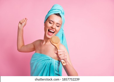 Photo Of Young Beautiful Girl Happy Smile Hold Dry Brush Sing Enjoy Peeling Procedure Isolated Over Pink Color Background