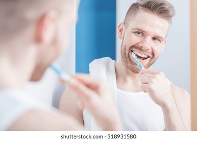 208,810 Smile teeth man Images, Stock Photos & Vectors | Shutterstock