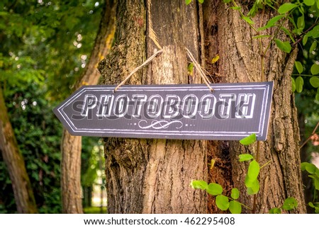 Photobooth direction at a wedding