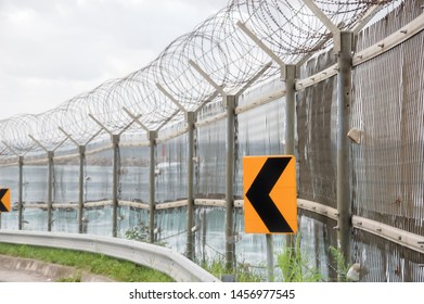 I Photographed At The Border Between The Barn And The Road.Lane Departure Prevention Structure And Iron Window Were Photographed.