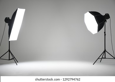 Photography Studio Infinity Wall With Spotlight Flash Lights