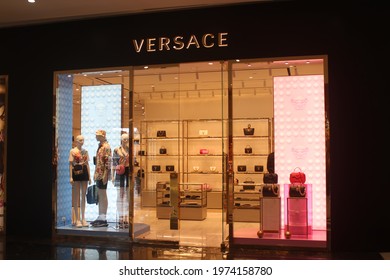 versace store in northpark mall