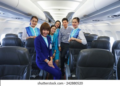 333 Female cabin crew member Images, Stock Photos & Vectors | Shutterstock