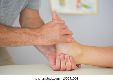 begrænse Orient godtgørelse Foot Manipulation Images, Stock Photos & Vectors | Shutterstock