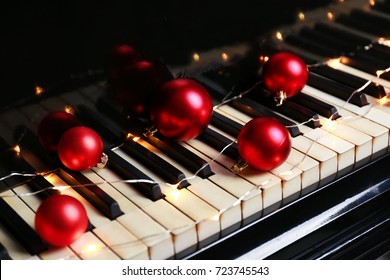 94,415 Christmas Concerts Images, Stock Photos & Vectors | Shutterstock