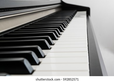 Piano Keys Side View Stock Photo 592852571 | Shutterstock