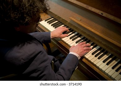 Piano Player