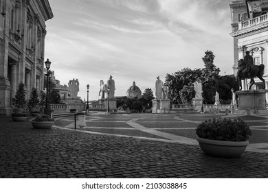 Piazza Del Campidoglio On Sunset.