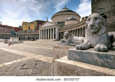 Piazza Del Plebiscito.