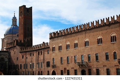 Piazza Sordello In Mantova