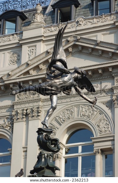 Piccadilly Circus London Eros Statue Stock Photo Edit Now 2362213